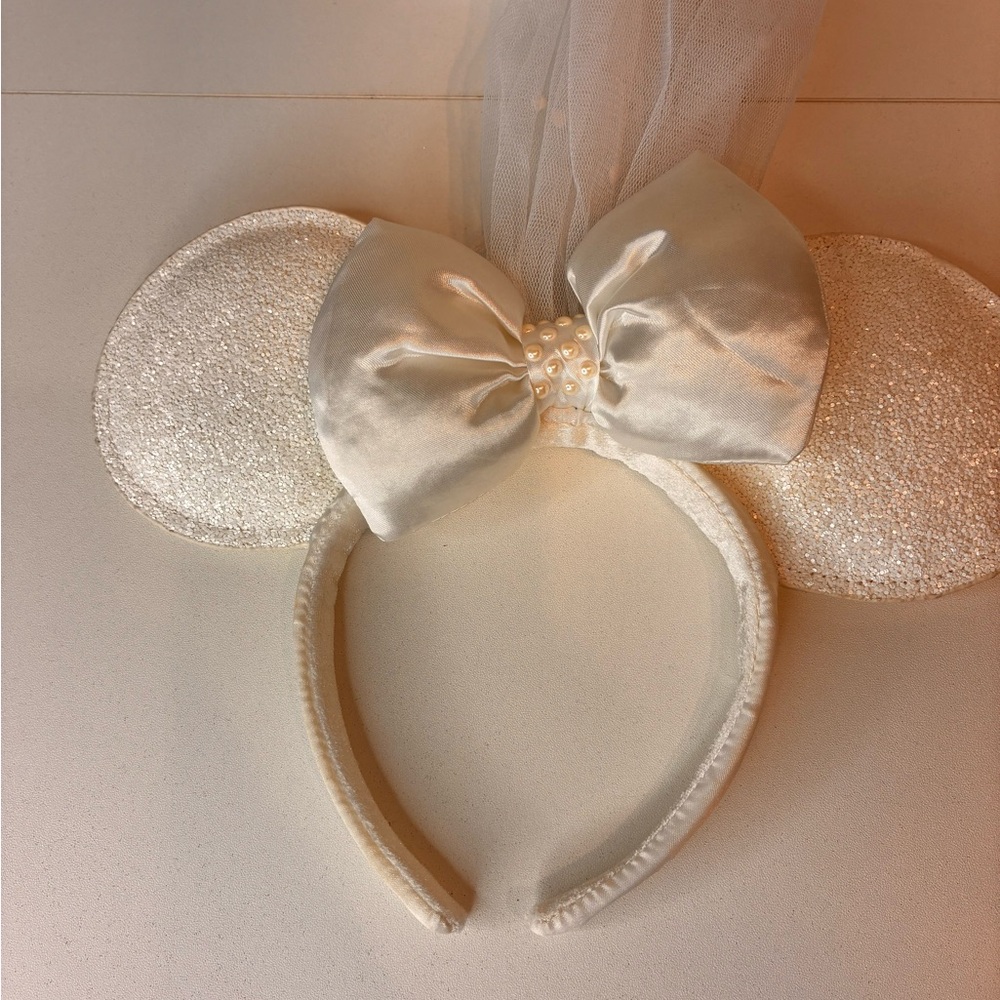 Disney White Minnie Mouse Ears Headband bride